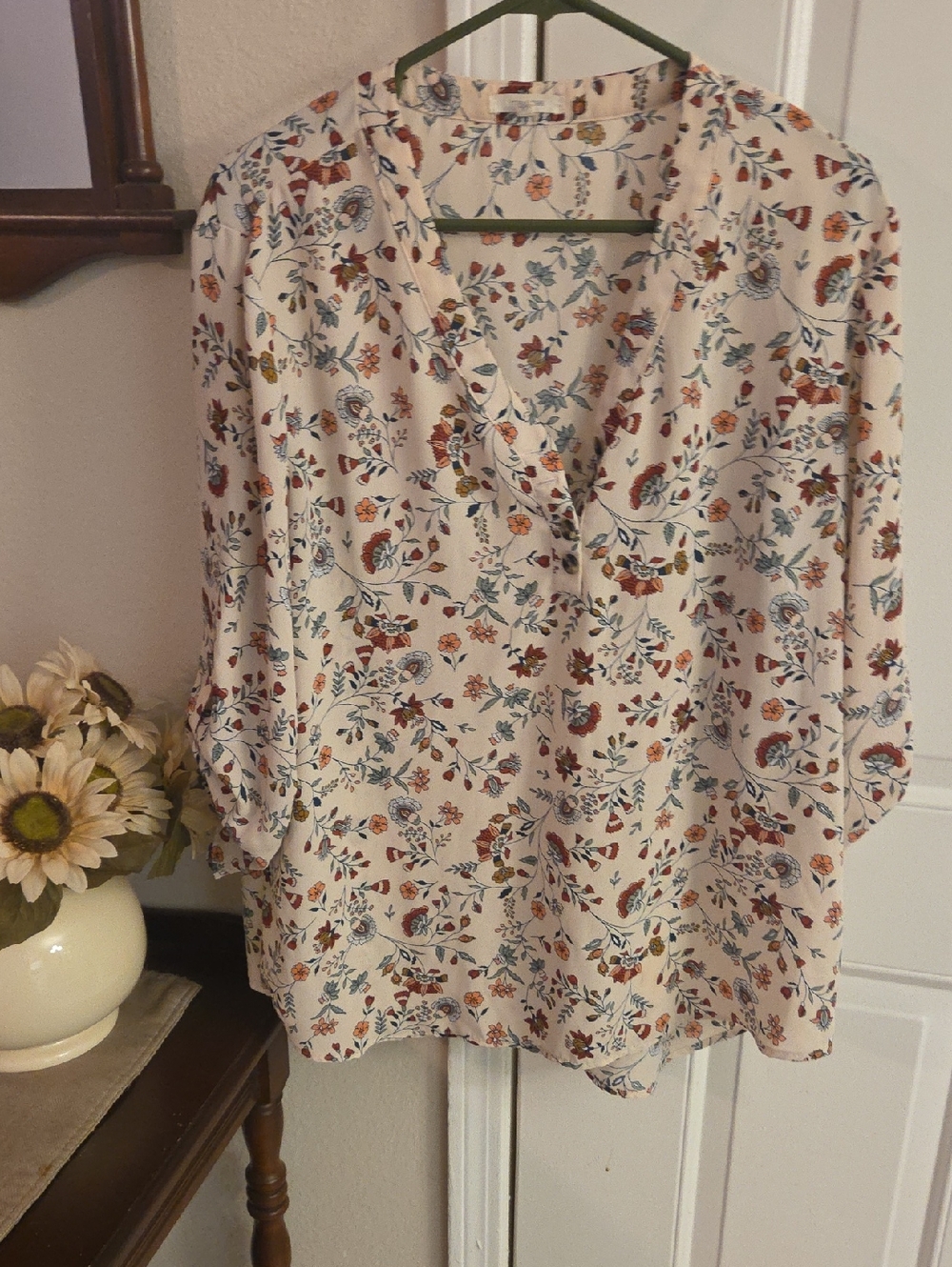 Maurices Ivory Floral Split-Neck Blouse with Rust & Teal Motif XL